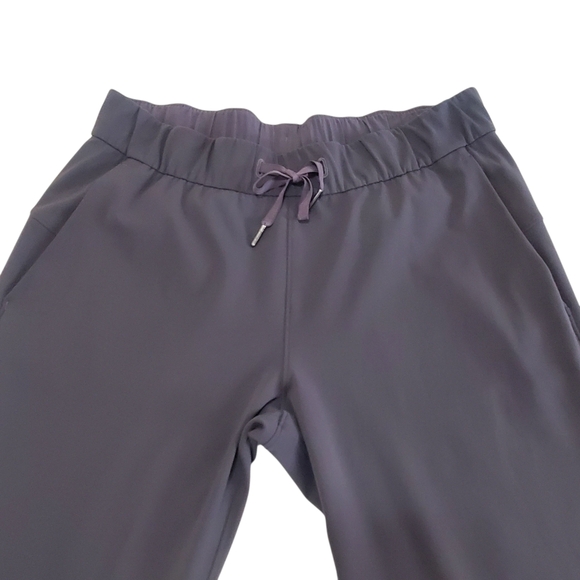 Lululemon On The Fly Pant 28” Melanite Athleisure Athletic - Picture 8 of 15